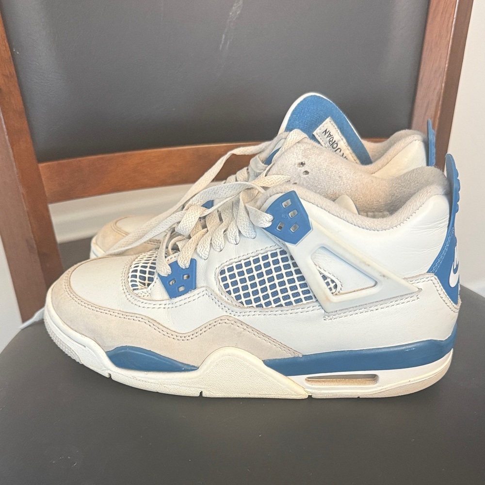Nike Air Sneakers in Blue and Cream